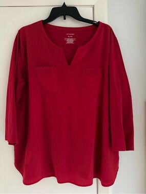 Van Heusen Women's Crimson Red V-Notch Pocket Tunic